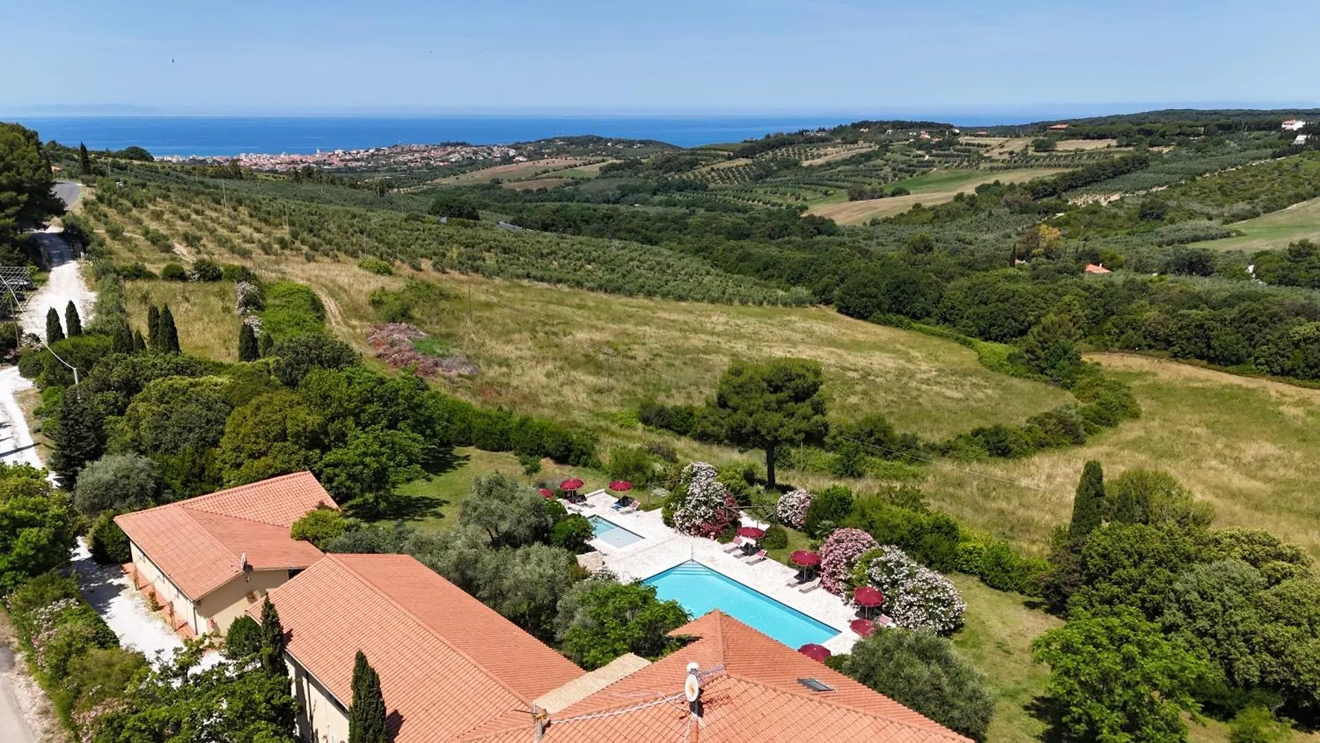 La Muccheria San Vincenzo Aparthotel